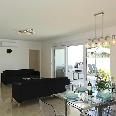 I Sol Rab Pool House Vakantiehuis Rab Town